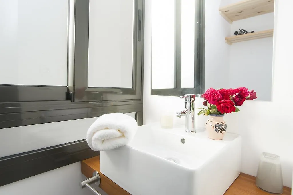 Apartments Barcelona Sagrada Spain